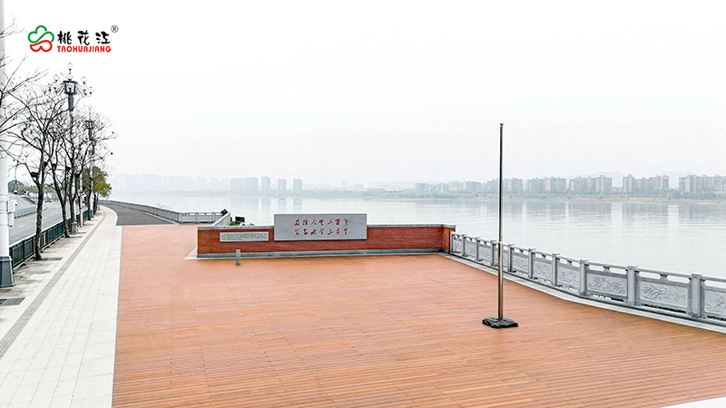 恰同學(xué)少年廣場 恰同學(xué)少年廣場