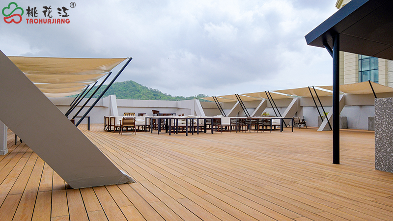美紋超然竹板鋪裝的平臺