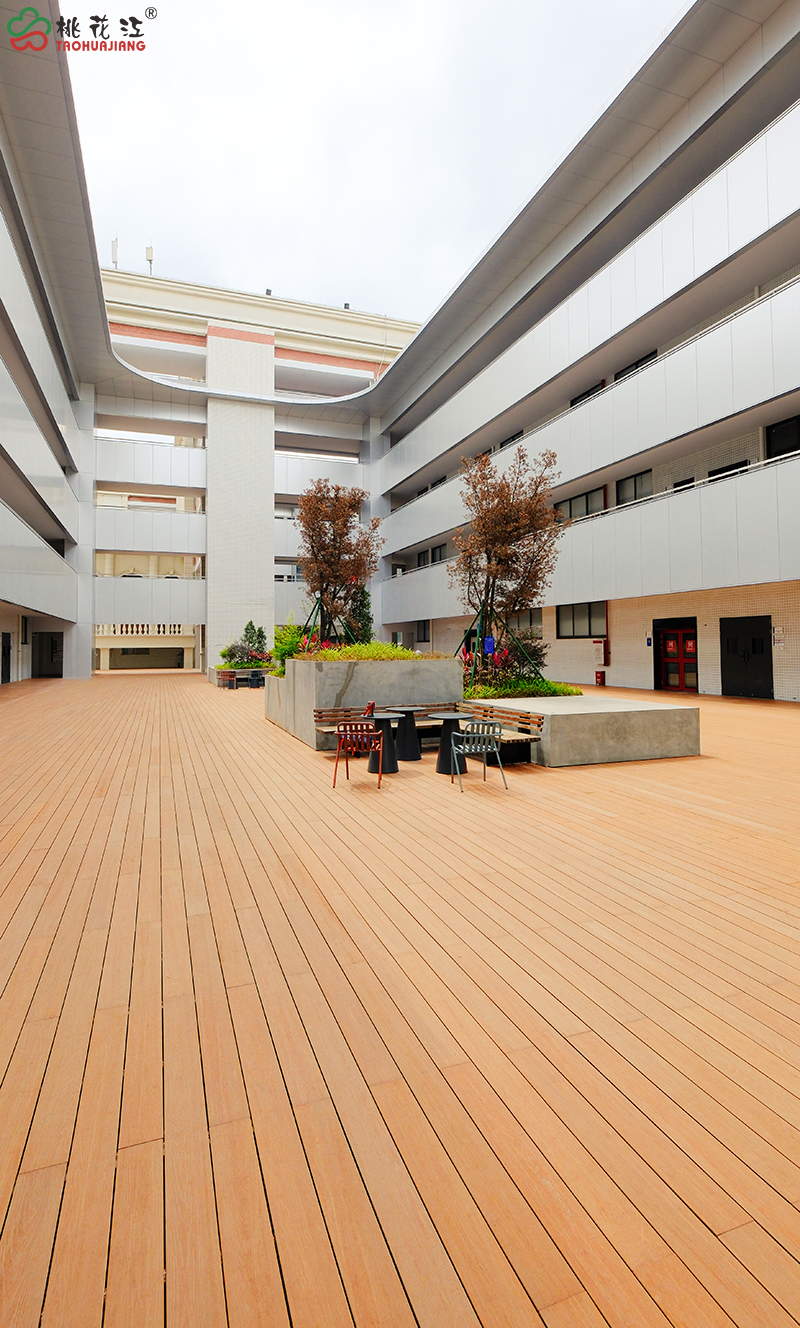 美紋超然竹板鋪裝的平臺