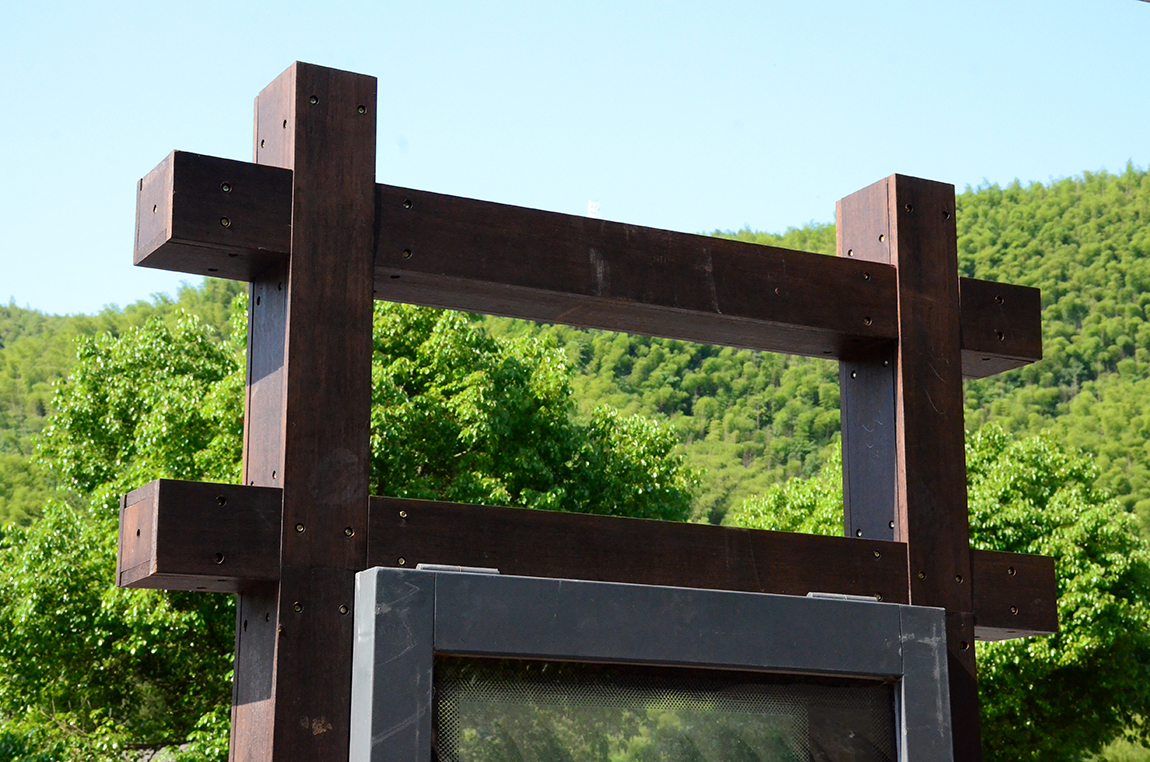 高耐竹制公交站臺(tái)